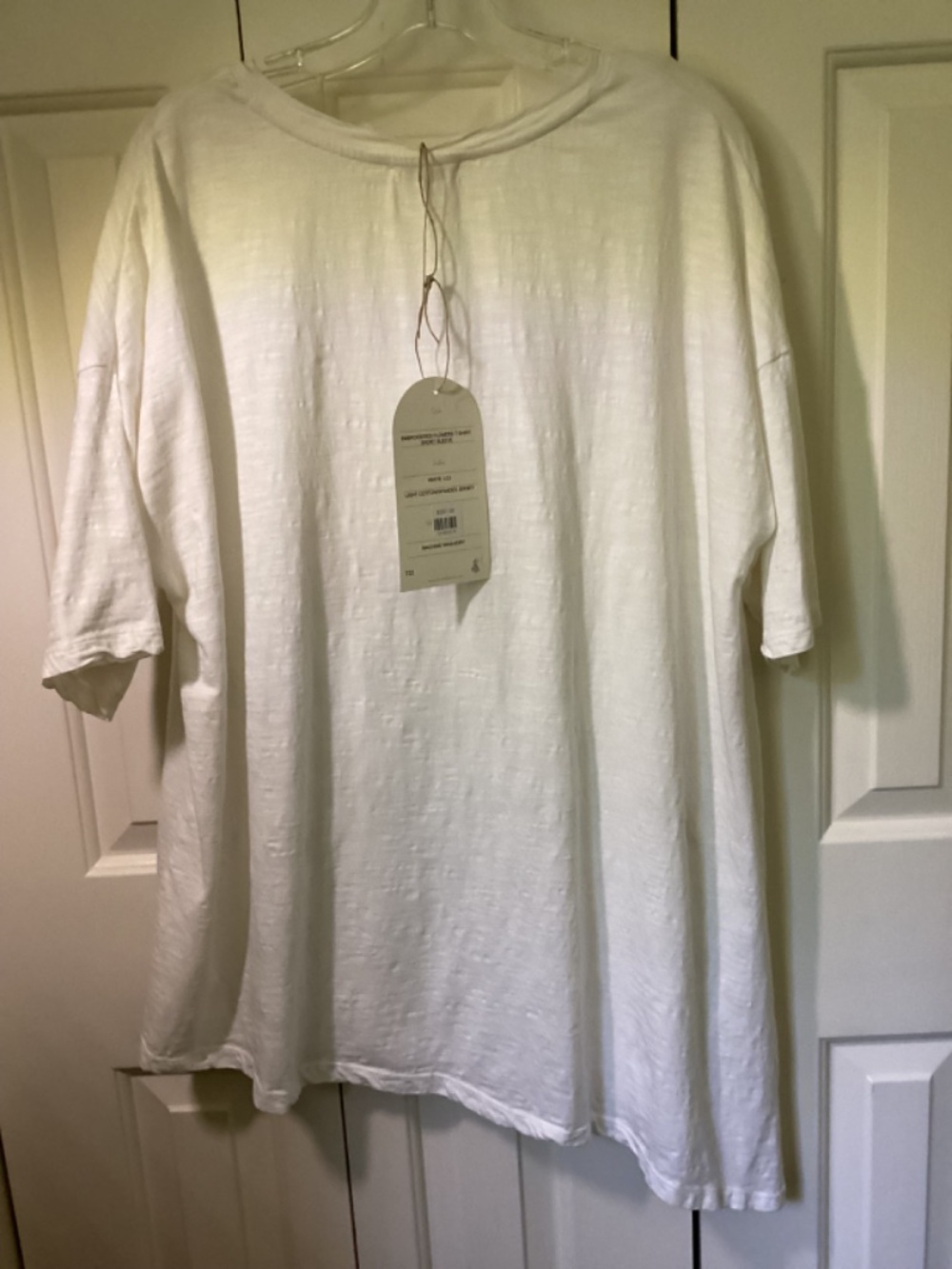 KRISTA LARSON embroidered flowers T shirt NWT - Picture 2 of 6